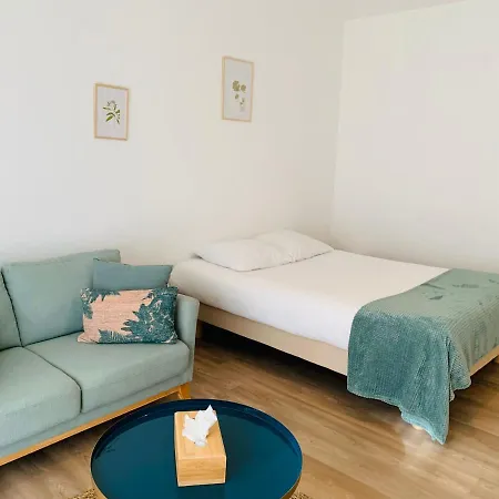 아파트 Confort 35m2 Renove, Equipe Et Climatise, Se Fait A Pied! *
