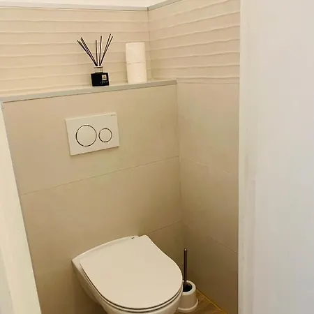 Confort 35m2 Renove, Equipe Et Climatise, Se Fait A Pied! أنتيب